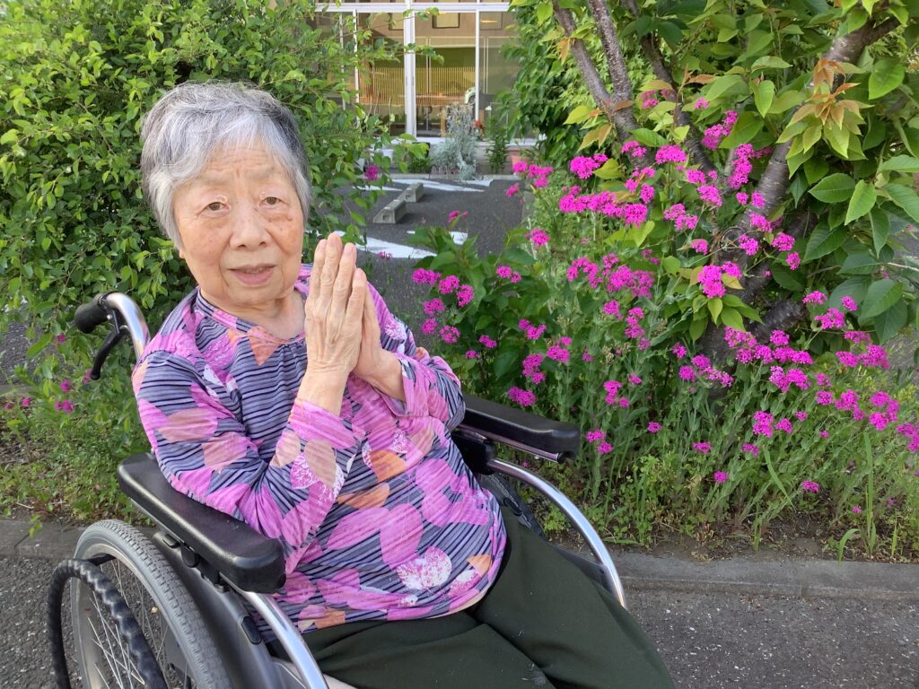 お散歩が気持ち良い季節ですね♪