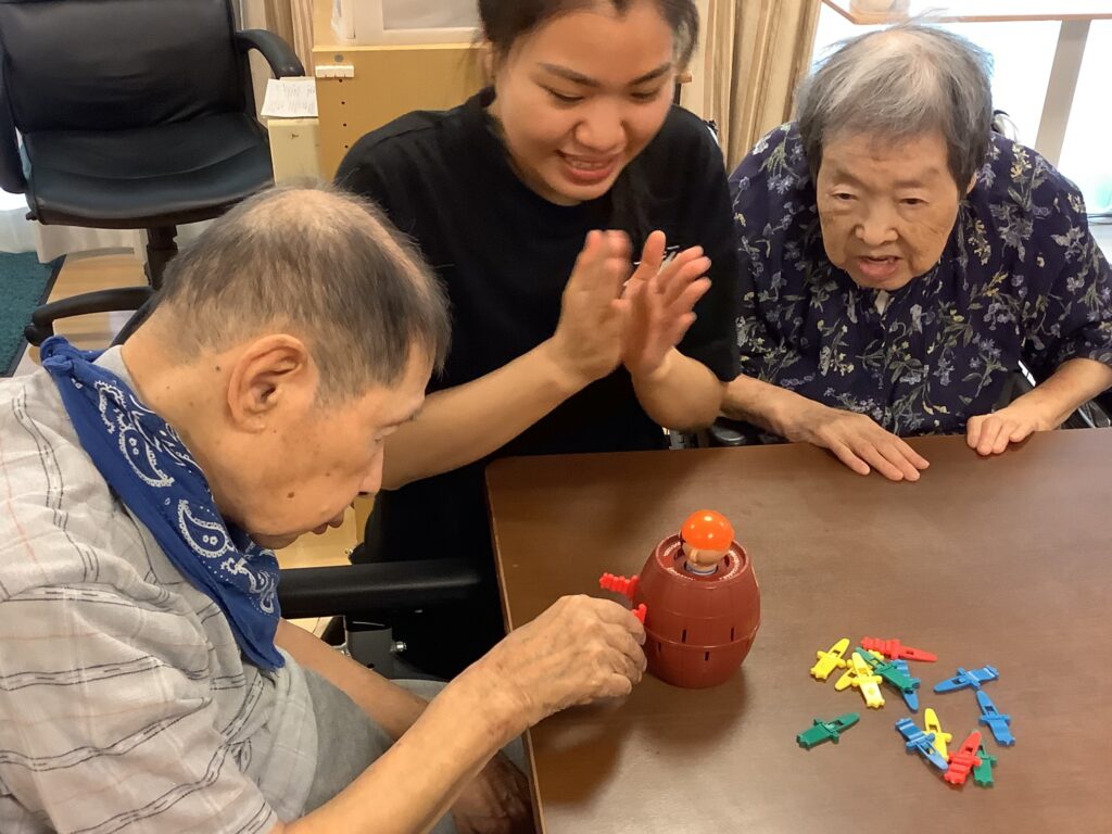 ユニットで黒ひげ危機一髪をしました