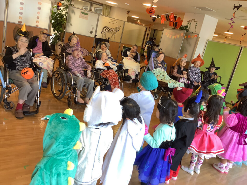 ハロウィン交流会を行いました